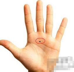 婚姻线附近有颗痣代表什么_婚姻线上面有颗痣是什么意思,第12张 婚姻线附近有颗痣代表什么_婚姻线上面有颗痣是什么意思,第12张