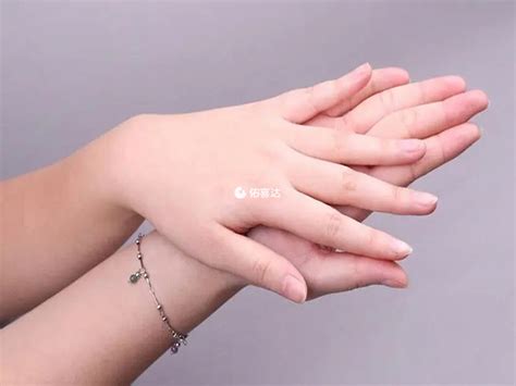 无名指和中指一样长有什么寓意_无名指跟中指一样长有什么含义,第4张 无名指和中指一样长有什么寓意_无名指跟中指一样长有什么含义,第4张